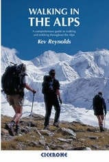 Walking in the Alps door Kev Reynolds